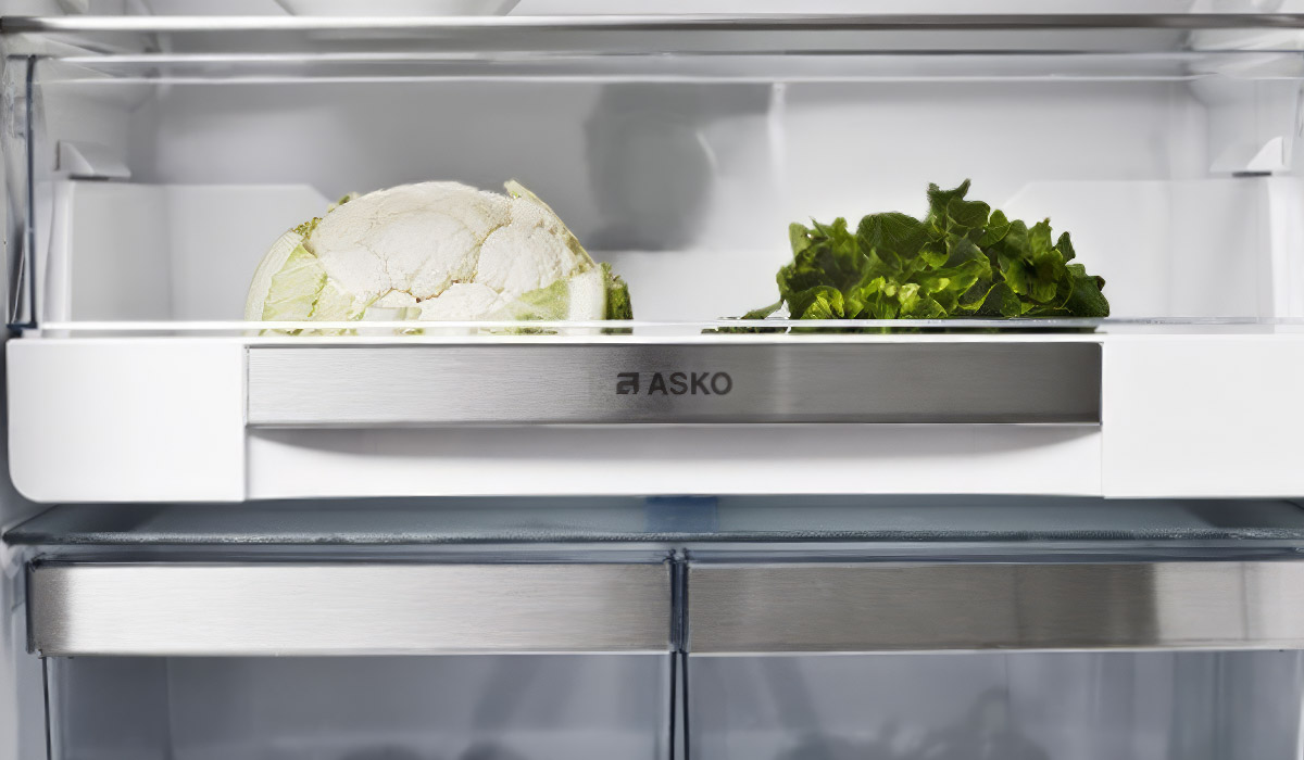 Холодильник Asko внутри